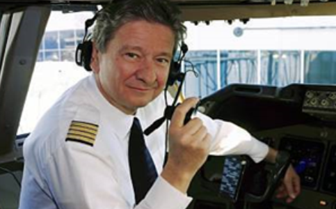 <span style="font-weight: bold;">КУРС ДЛЯ ОПЫТНЫХ ПИЛОТОВ, выполняющих международные полеты</span>